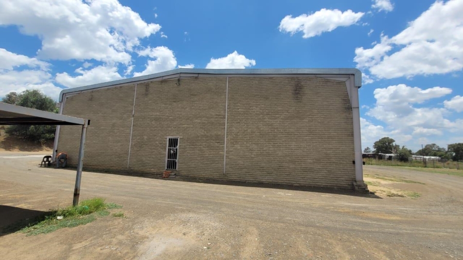 Commercial Property for Sale in Oranjesig Free State